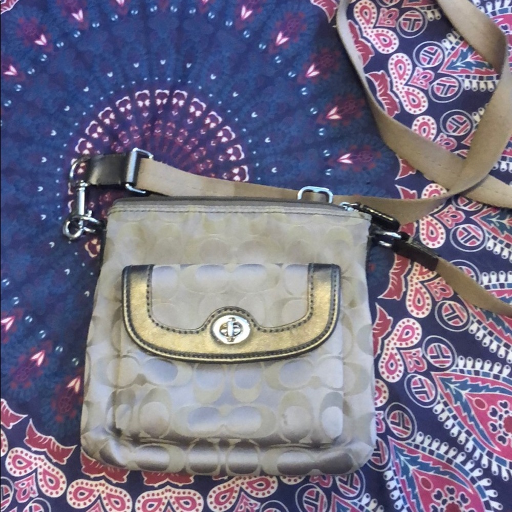 Crossbody coach bag